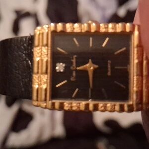 8 Vintage Watches Men's And Women's